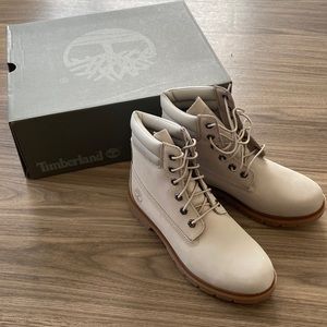 Size 8.5 Women’s Timberland Linden Woods 6 in Waterproof Boot Light Taupe Nubuck